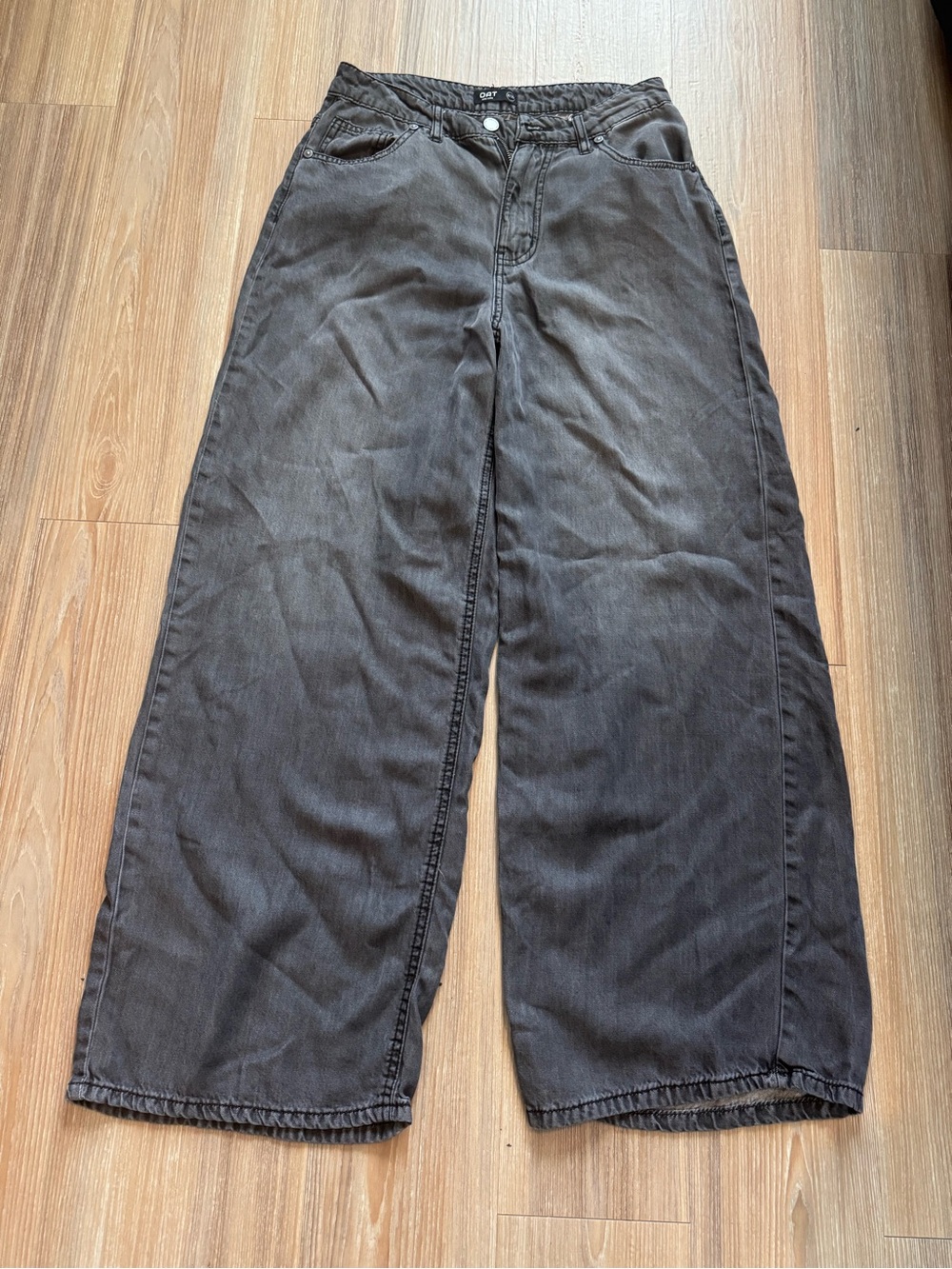 Oat New York Relaxed Wide-Leg Jeans in Washed Black
